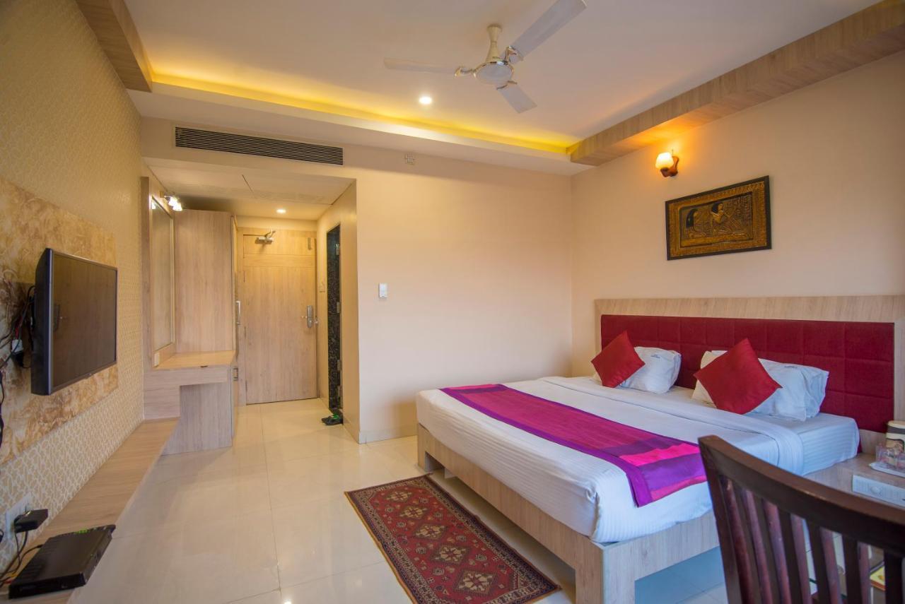 Hotel Signetic Blue Bhopal Luaran gambar