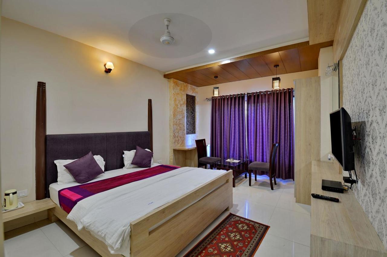 Hotel Signetic Blue Bhopal Luaran gambar