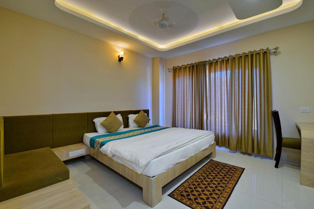 Hotel Signetic Blue Bhopal Luaran gambar