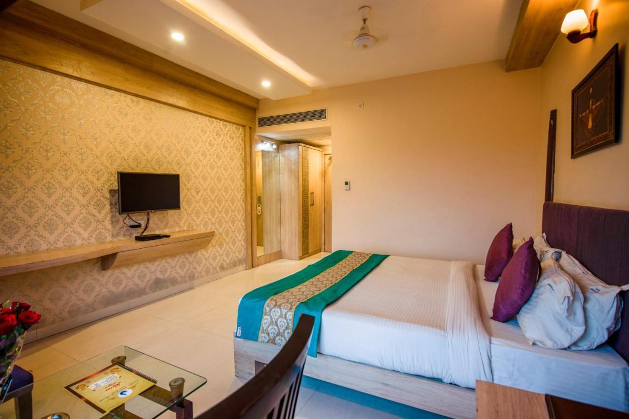 Hotel Signetic Blue Bhopal Luaran gambar